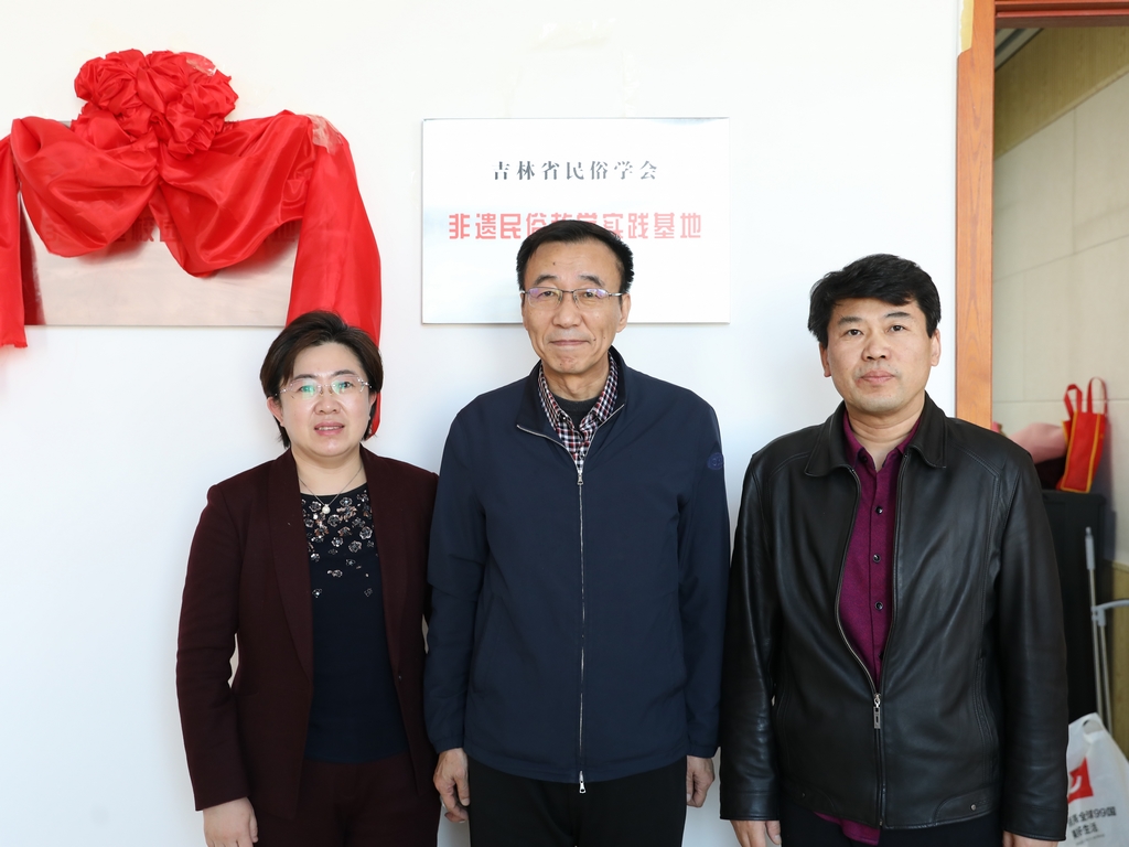 图片2.jpg 图片2.jpg