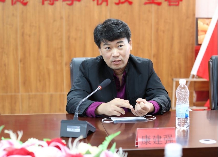图片2.jpg 图片2.jpg